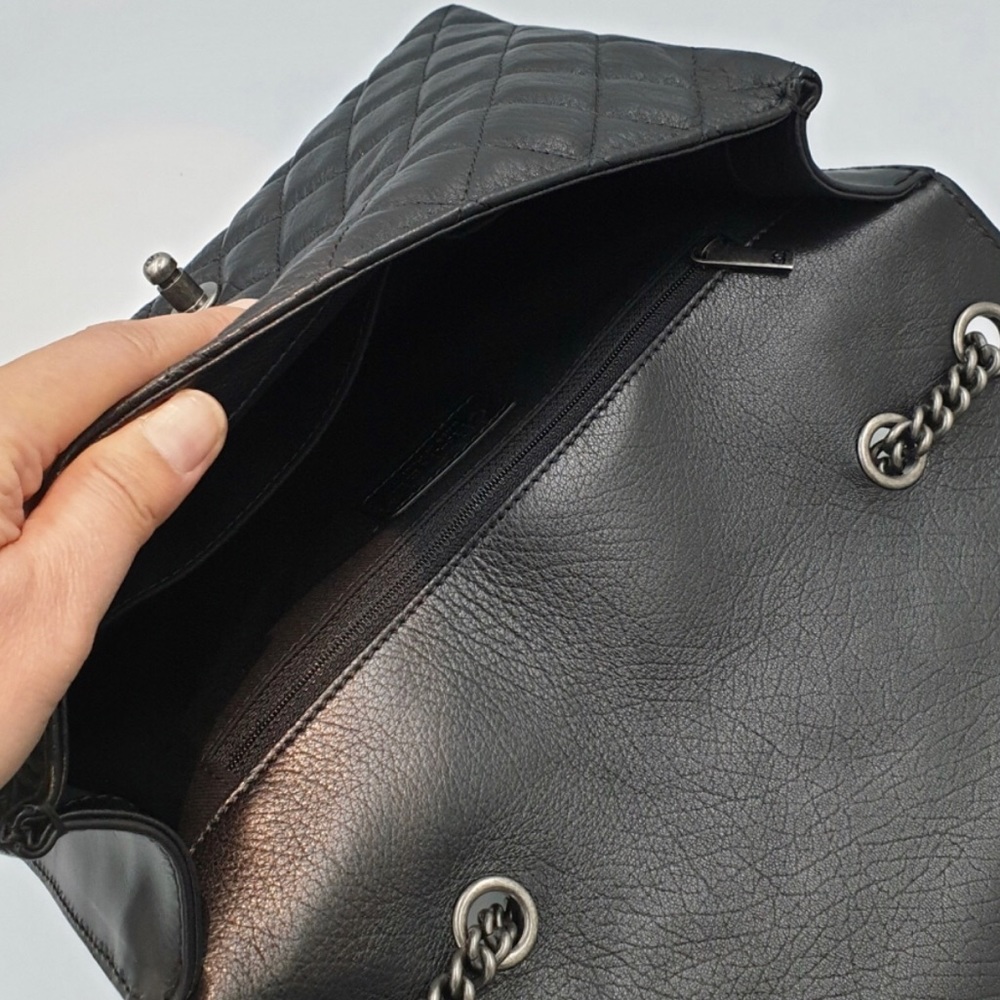 100AUTH CHANEL Black Leather Symbols Flap Bag HGrl - Picture 4 of 12